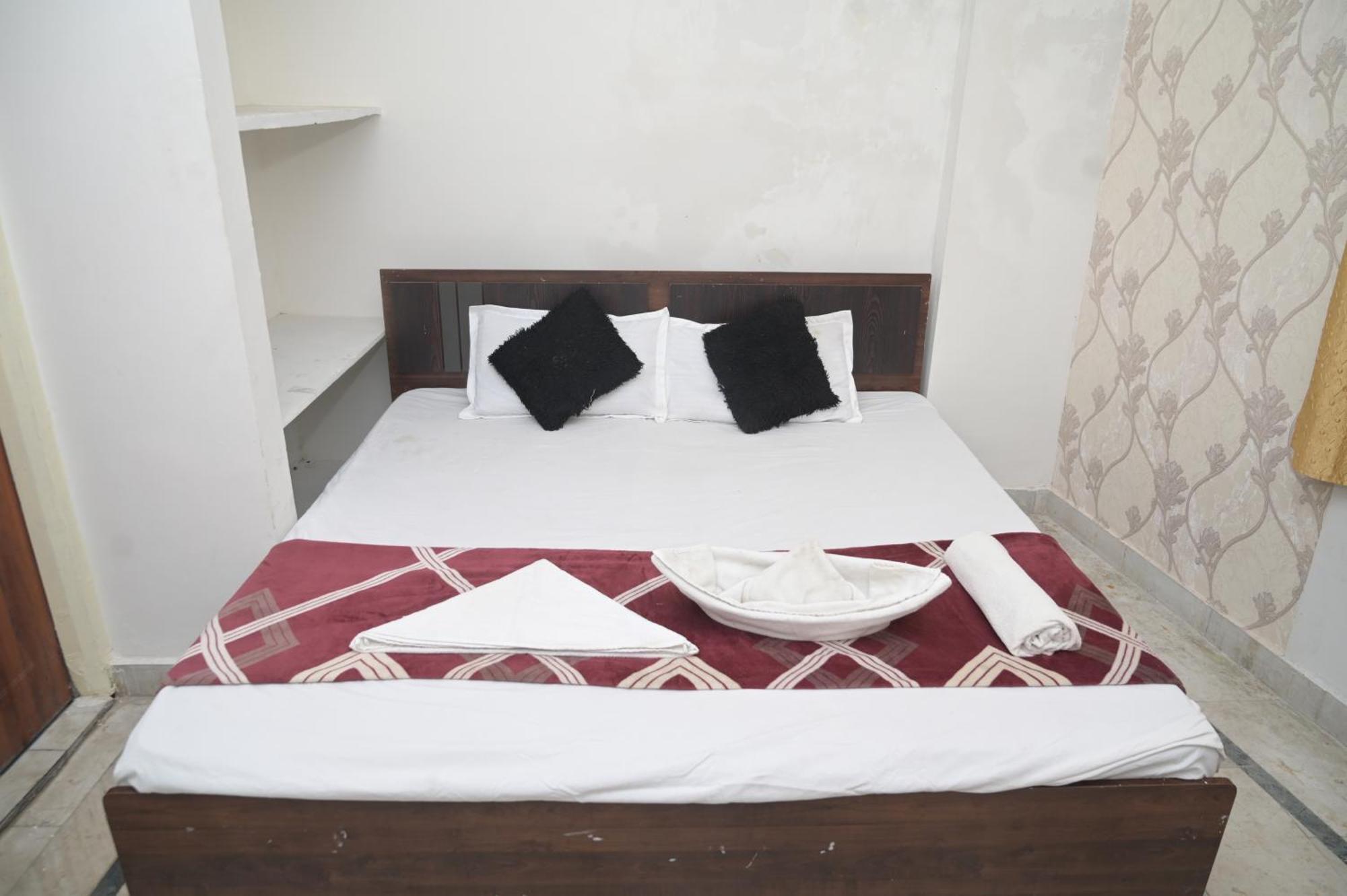 Rk Hotel Rooms Райпур Екстер'єр фото