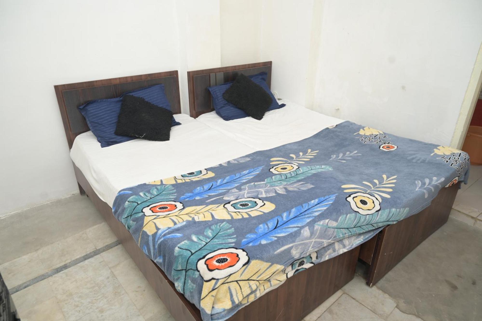 Rk Hotel Rooms Райпур Екстер'єр фото